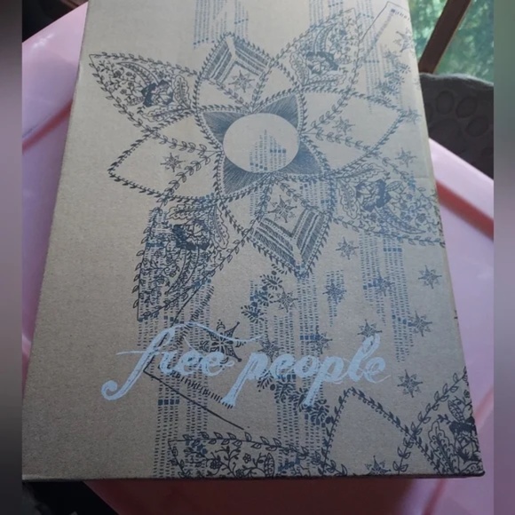 NIB Free People Movement Game On Flip Flops Size 9 - Picture 3 of 3